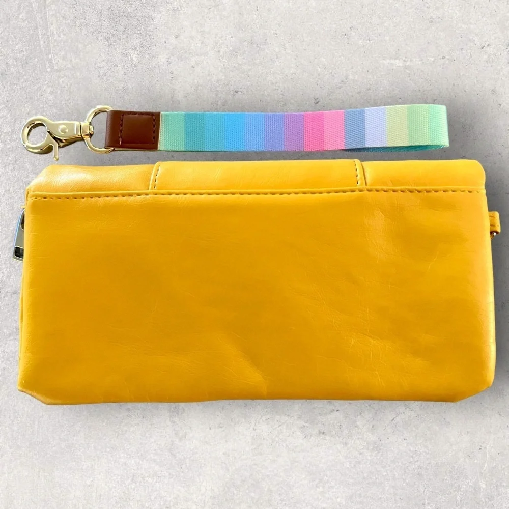 Amazon color yellow